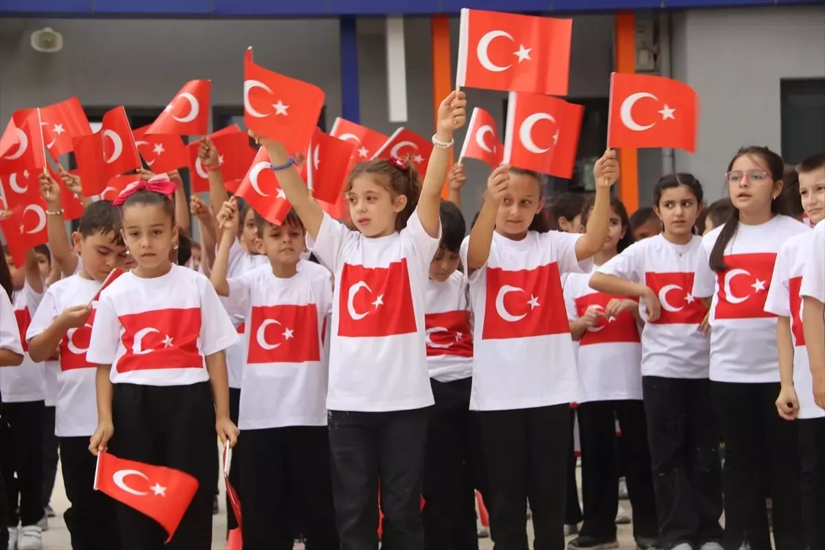 İlköğretim Haftası Taşova\'da Kutlandı