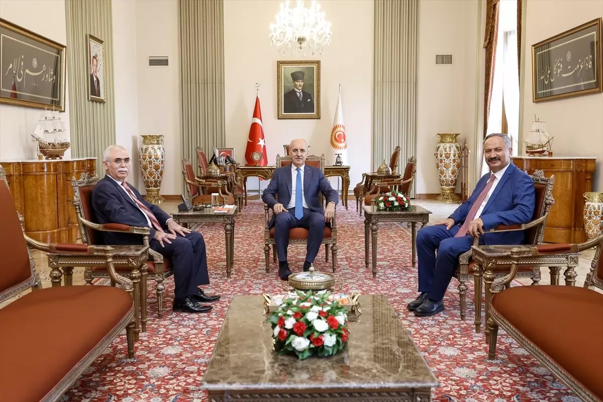 Kurtulmuş AYM Başkanı Özkaya\'yı Kabul Etti