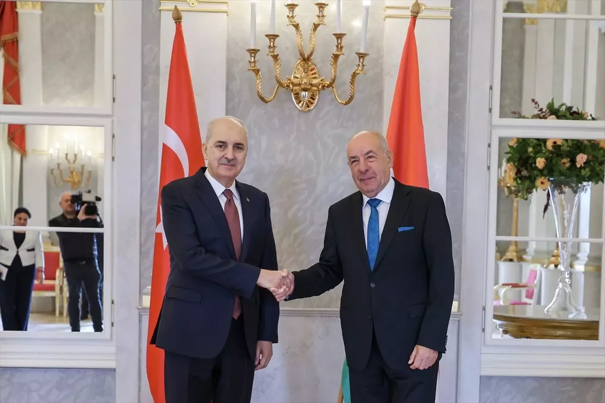 Kurtulmuş, Macaristan\'da İlişkileri Güçlendirdi