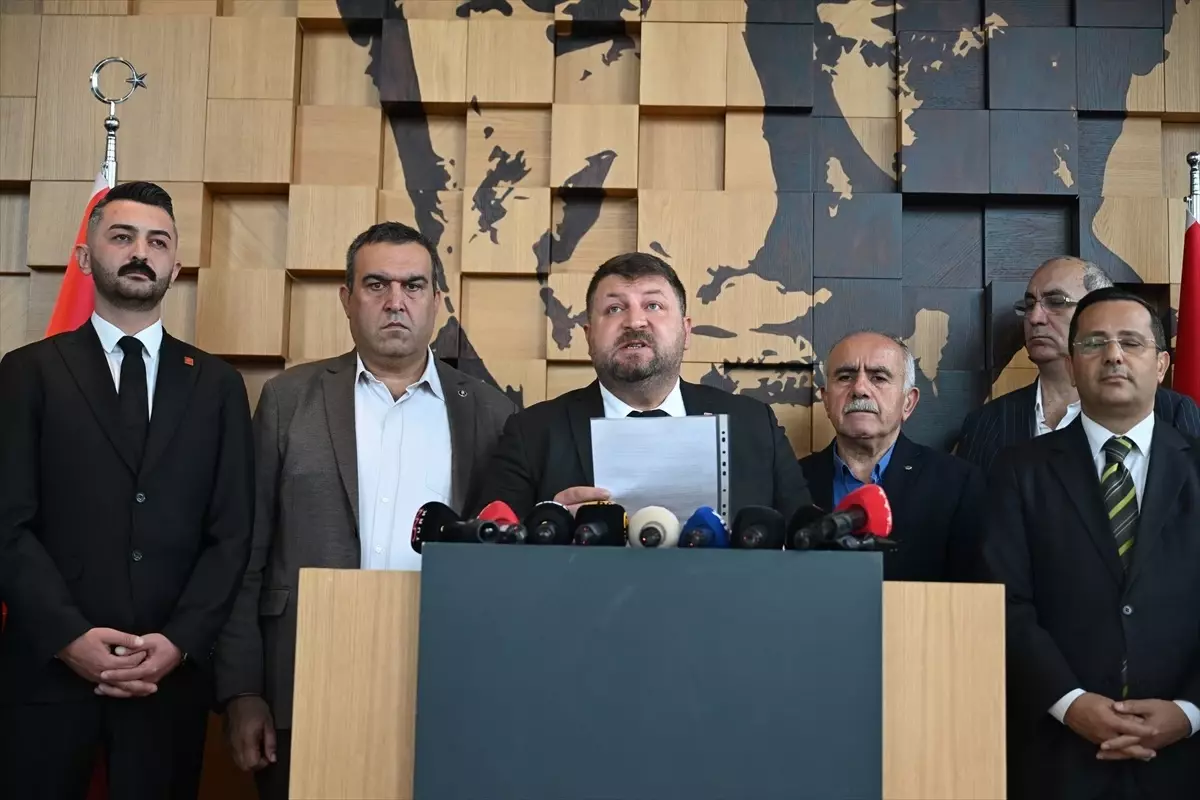 CHP\'de İhraç Tartışmaları