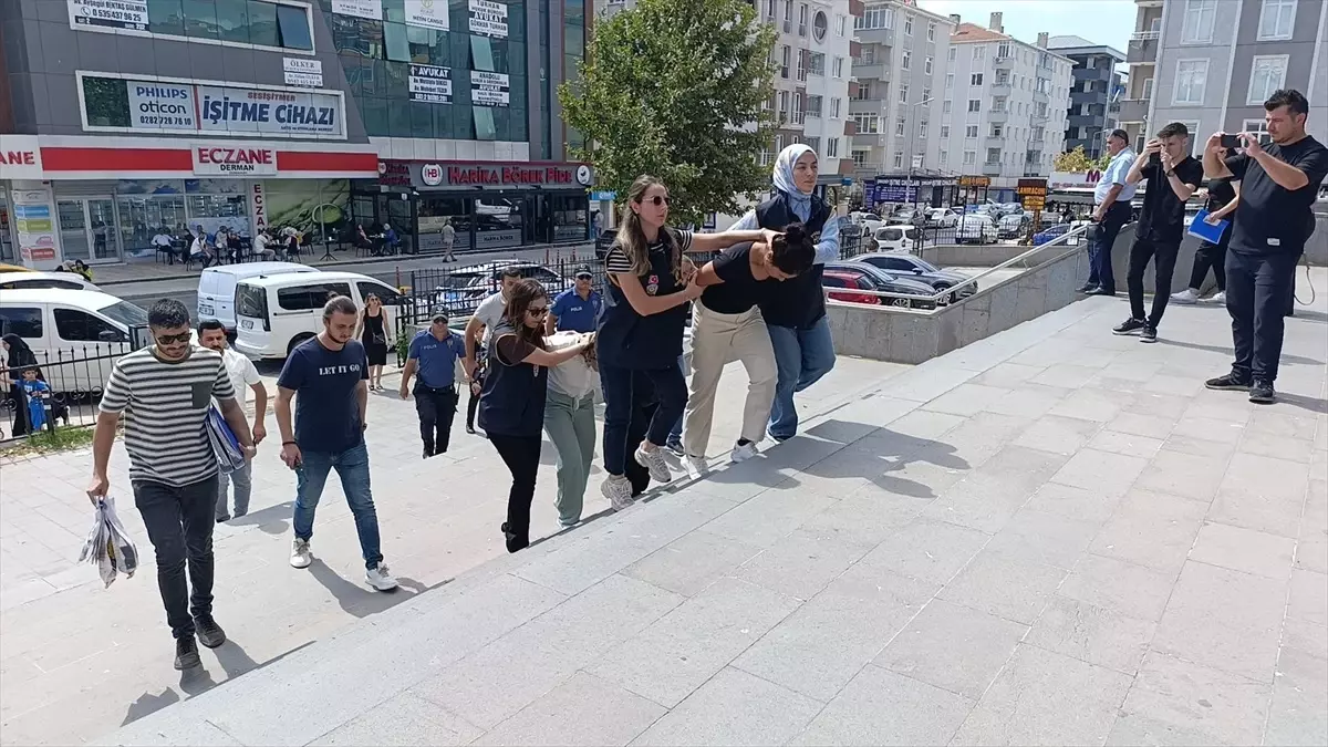 Çerkezköy\'de Hırsızlık Zanlıları Yakalandı