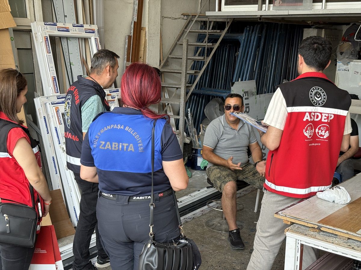 Çocuk İşçiliğiyle Mücadele Günü\'nde Bilgilendirme