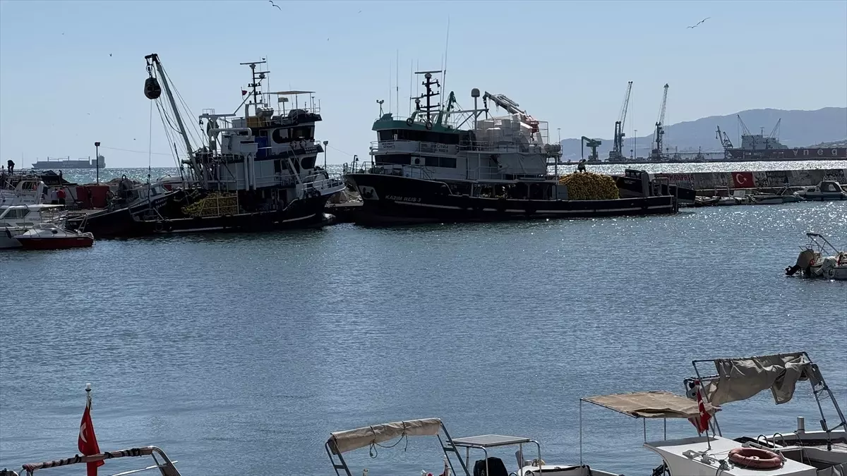 Poyraz Tekirdağ\'da Ulaşımı Aksatıyor