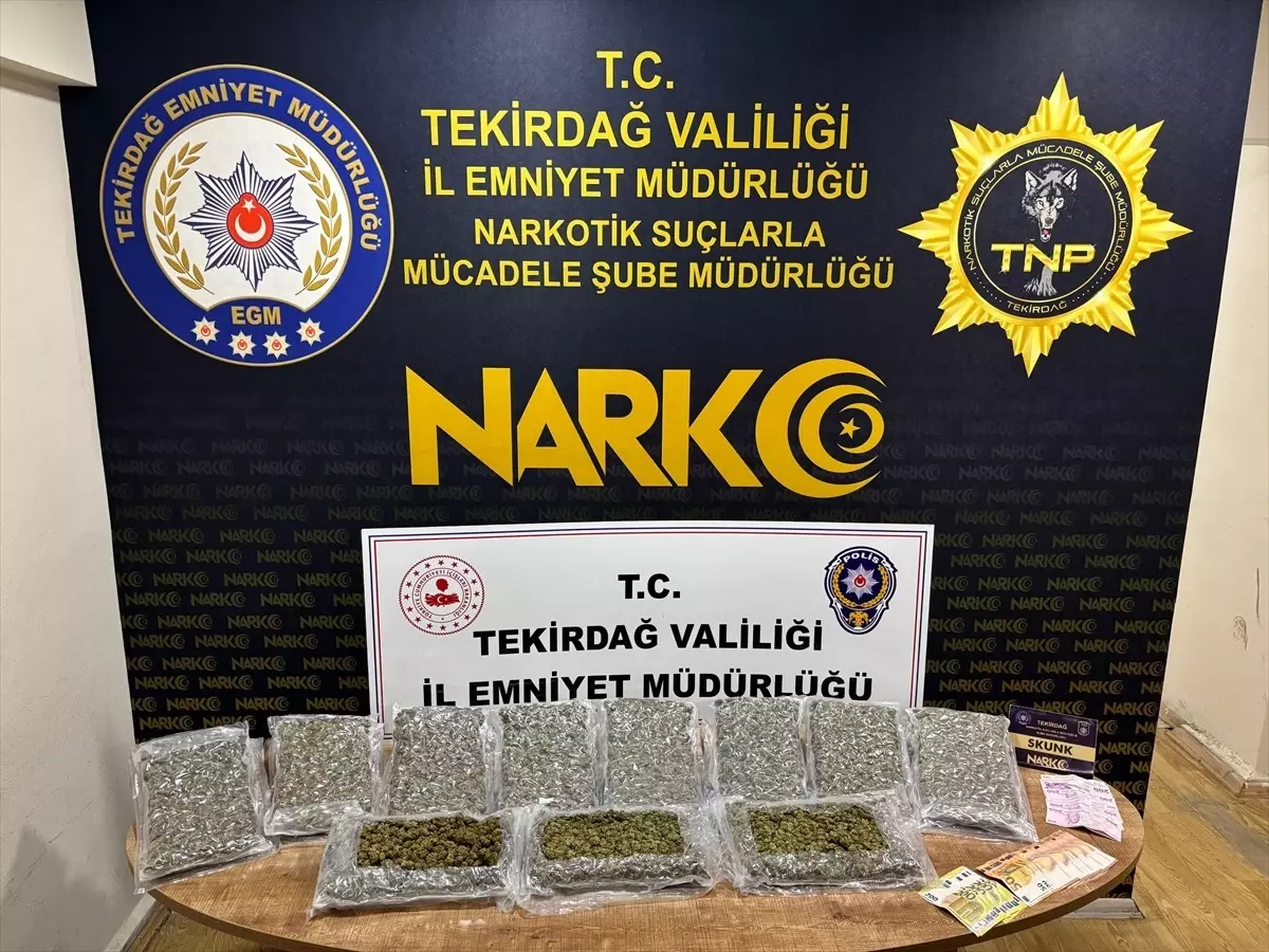 Tekirdağ\'da Uyuşturucu Operasyonu: Sürücü Tutuklandı