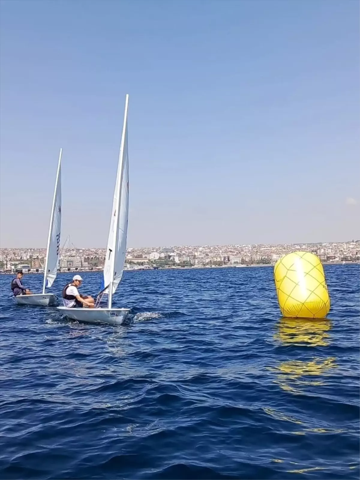 Tekirdağ\'da Zafer Kupası Yelken Yarışları Devam Ediyor