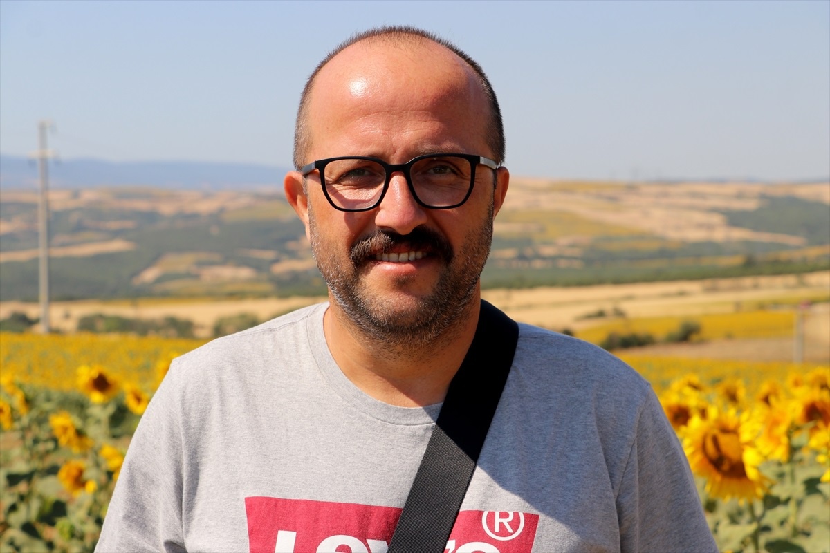 Tekirdağ\'ın Ayçiçeği Tarlaları Turizme Katkı Sağlıyor