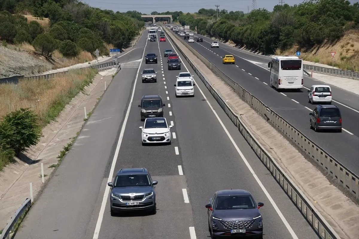 Tekirdağ\'da Dönüş Yoğunluğu Artıyor