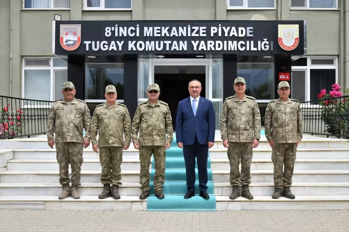 Vali Soytürk Orgeneral Tokel\'i Ziyaret Etti