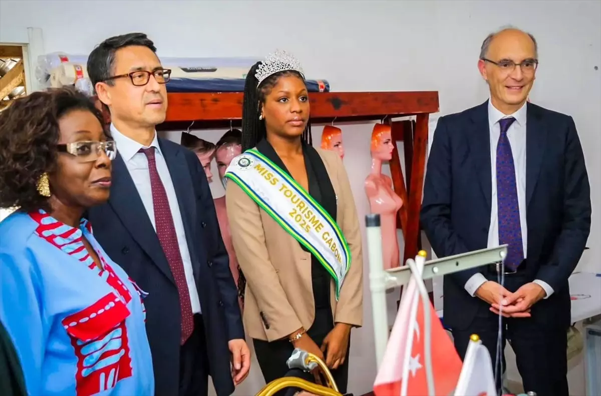 TİKA\'dan Gabon\'a Dikiş Atölyesi Desteği