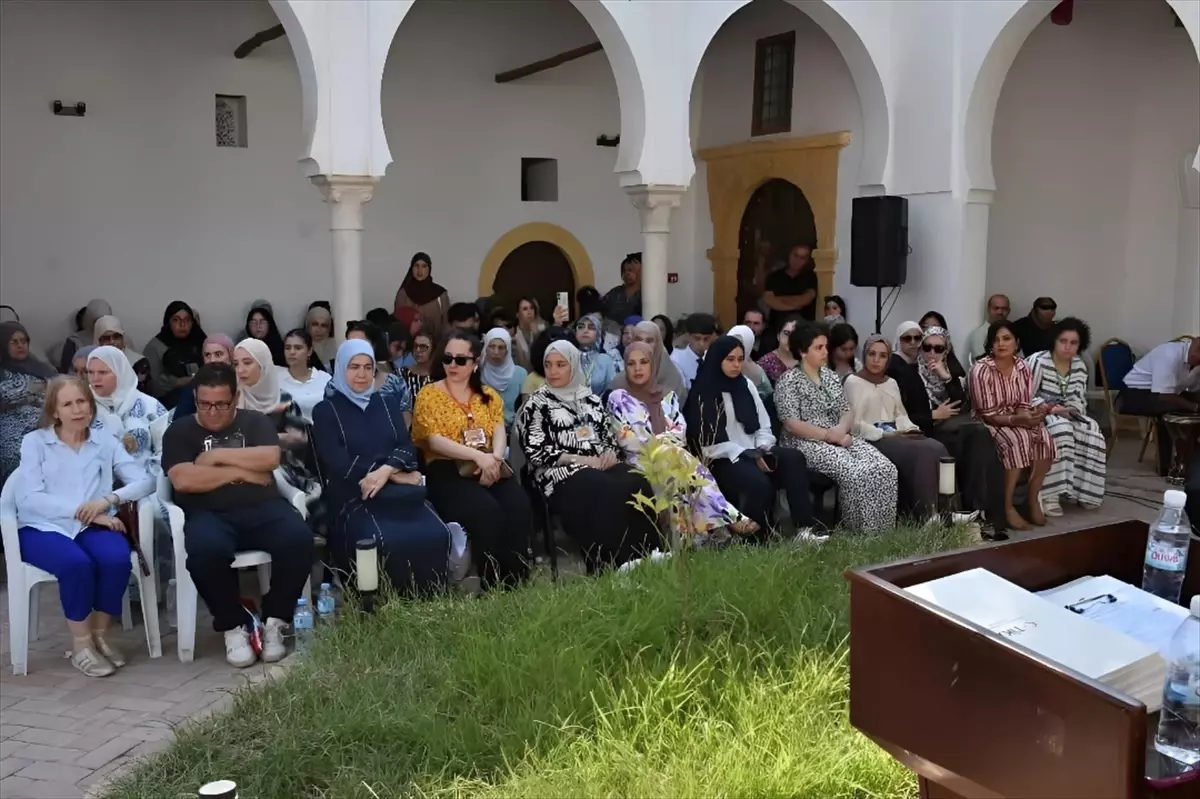 Cezayir\'de Hat ve Ebru Sanatı Eğitimi Tamamlandı