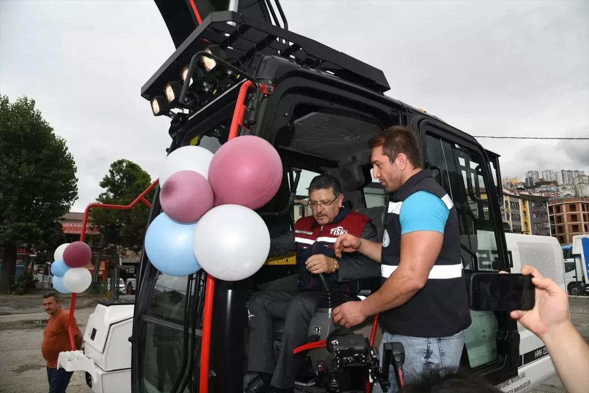 TİSKİ\'ye 19 Yeni İş Makinesi Eklendi