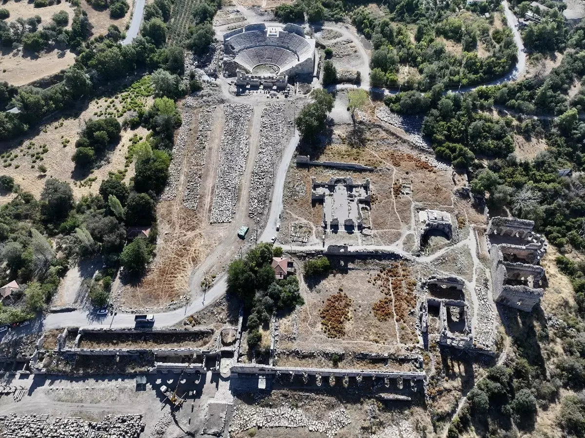 Tlos Antik Kenti\'nde Restorasyon Çalışmaları