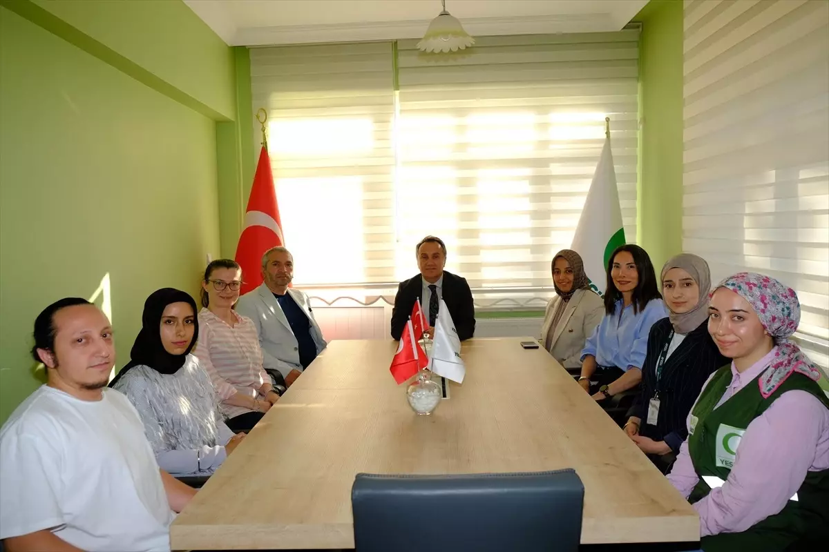 Rektör Yılmaz\'dan Yeşilay Ziyareti