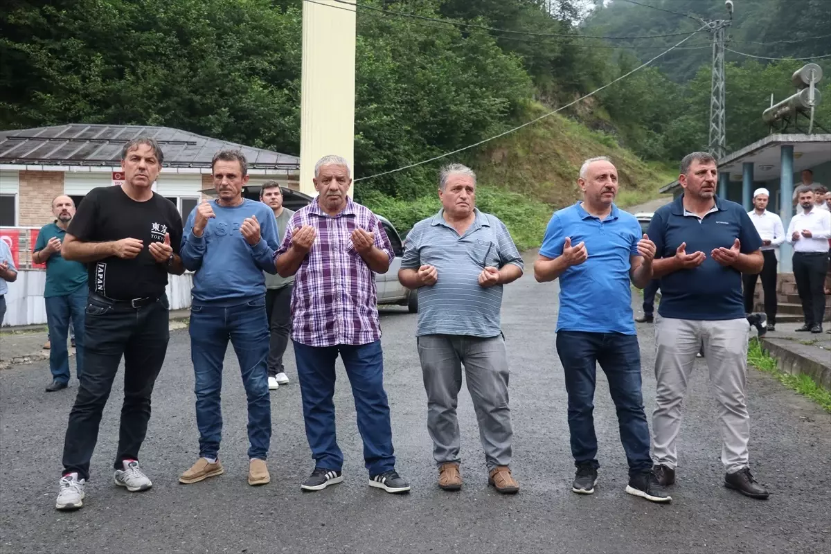 Köprübaşı\'nda Sel Faciası Anıldı