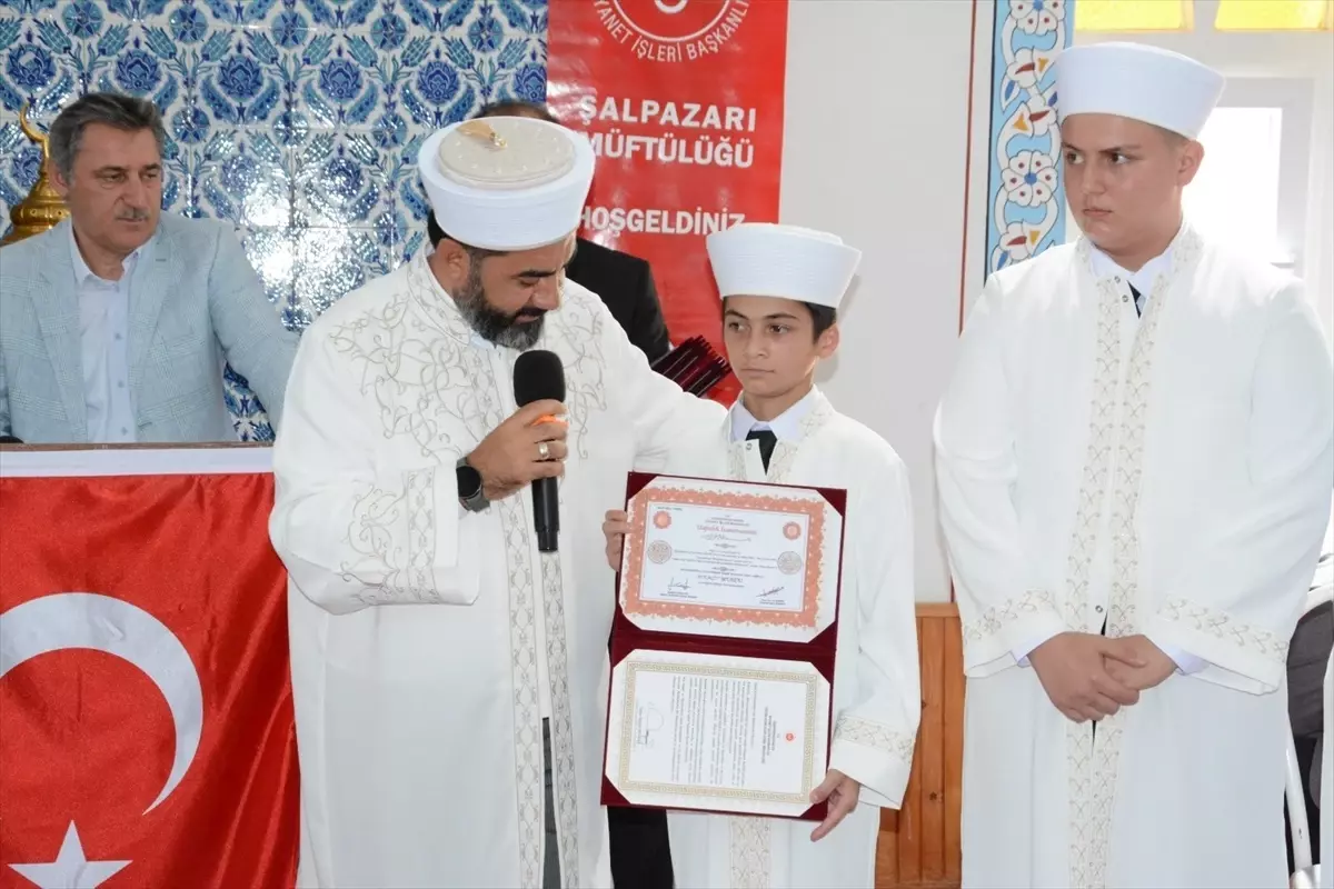 Şalpazarı\'nda Hafızlık İcazet Töreni