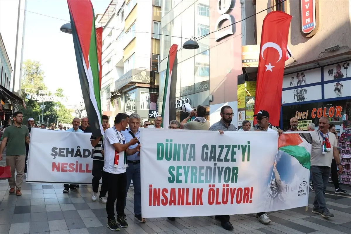 Trabzon\'da Gazze\'ye destek yürüyüşü yapıldı