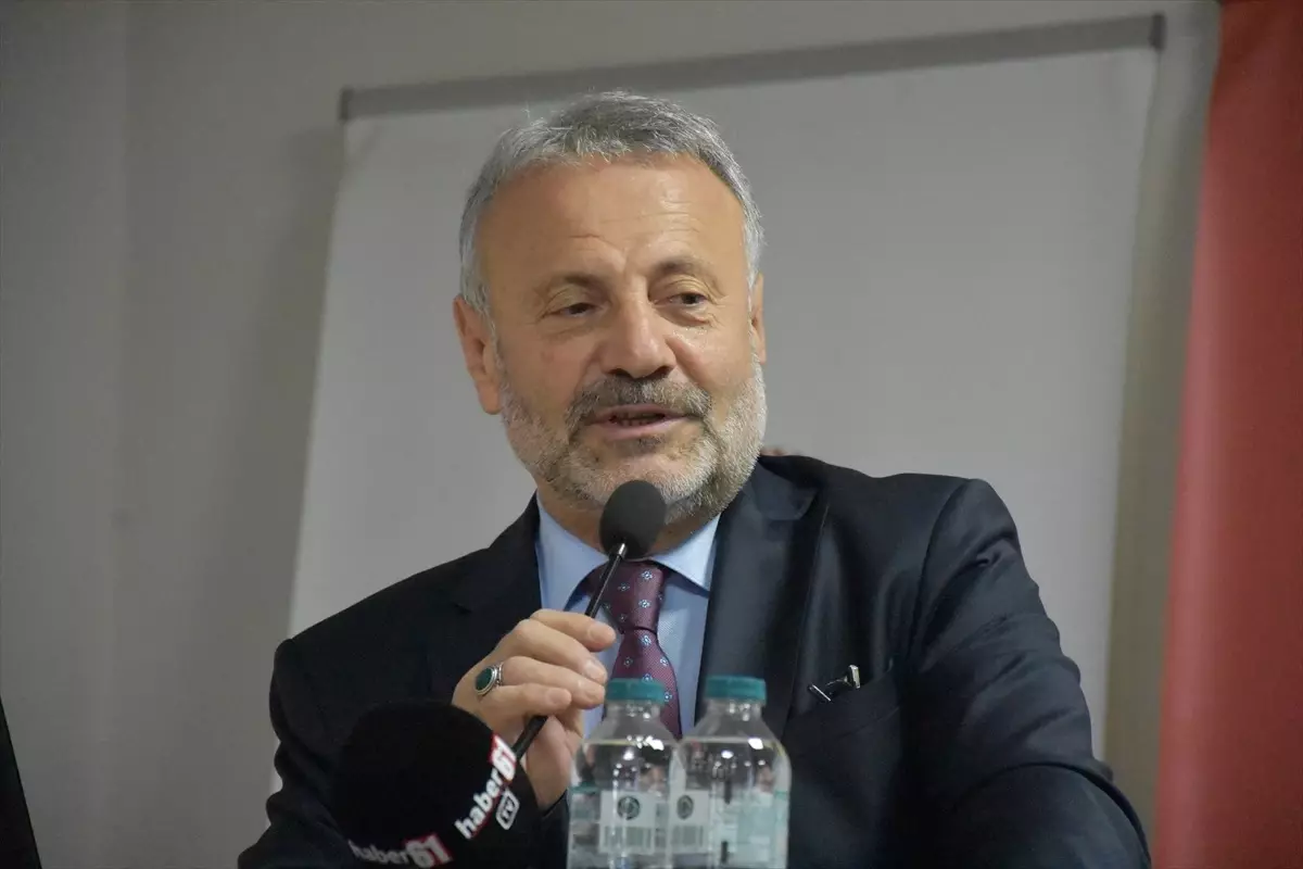 Trabzon\'da Karekodlu Sağlık Bileklikleri Dağıtıldı