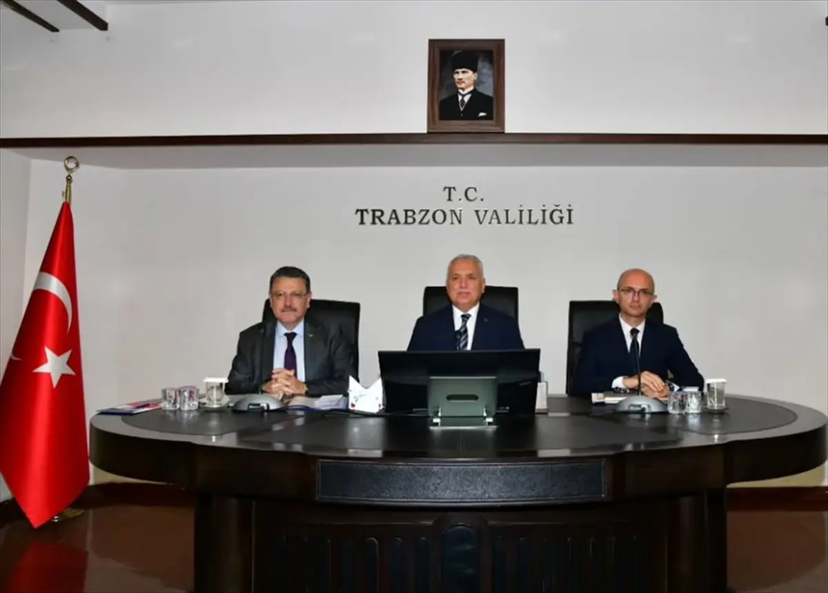 Trabzon\'da Sahipsiz Hayvanlar İçin Toplantı