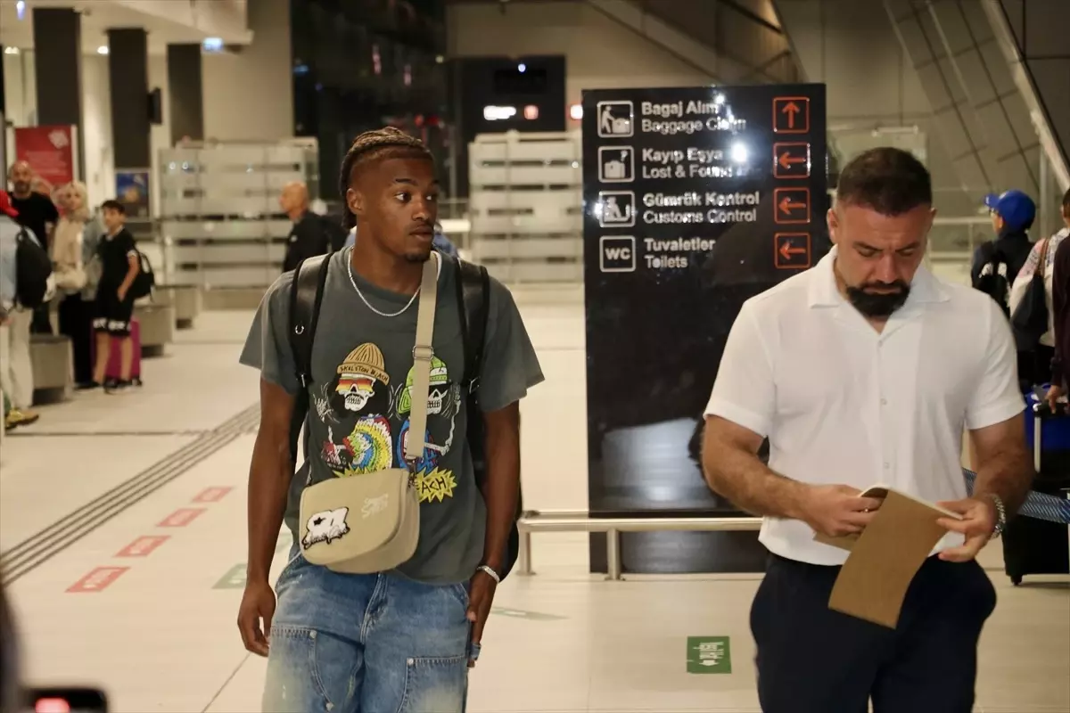 Pina, Trabzonspor ile Görüşmek İçin Geldi