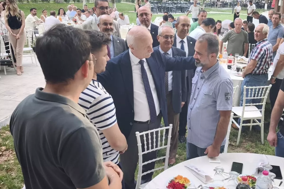 Trakya Üniversitesi\'nde Moral Yemeği