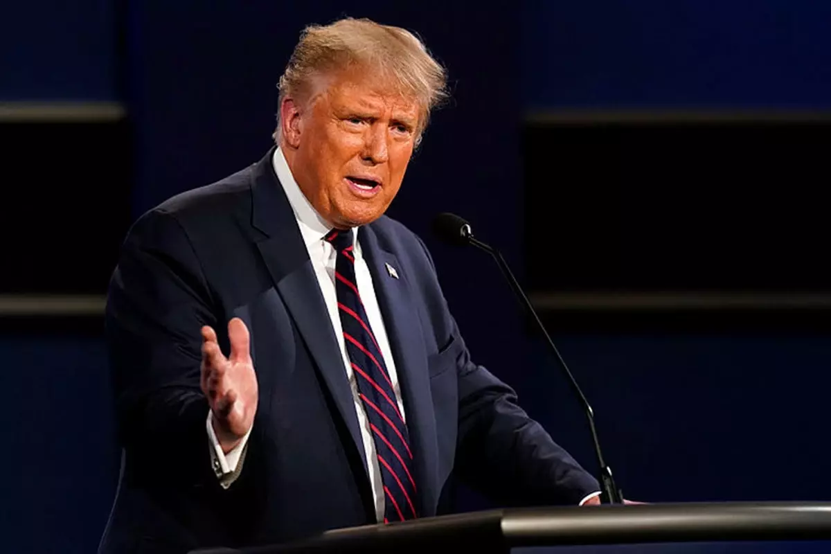 Trump, AB\'ye uygulanacak yüzde 50\'lik tarifeyi erteledi