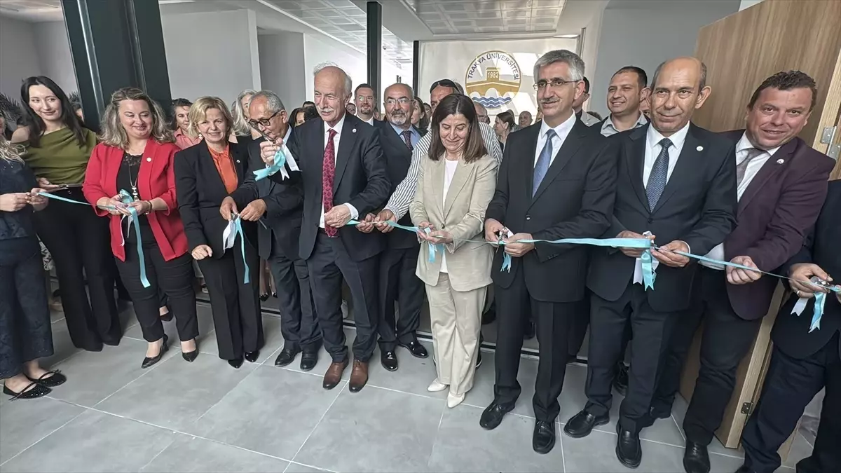 TÜ\'de Yeni Amfi Açılışı Gerçekleşti