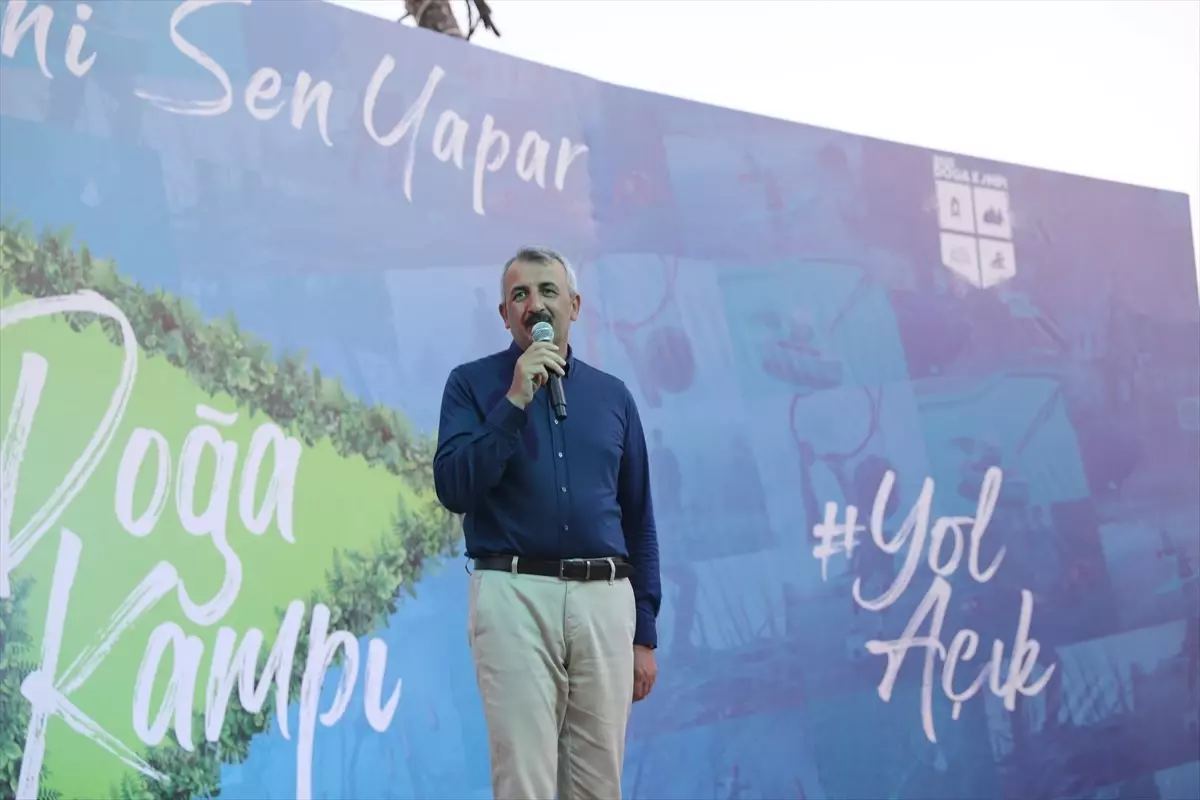 TÜGVA Yüksek İstişare Kurulu Üyesi Bilal Erdoğan, Edirne\'de gençlere seslendi Açıklaması