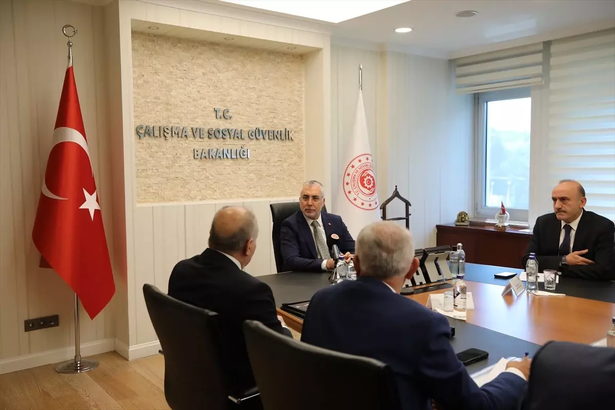 Kamu İşçileri İçin Zam Görüşmeleri Başladı