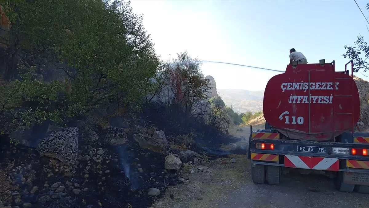 Çemişgezek\'te Yangın Söndürüldü