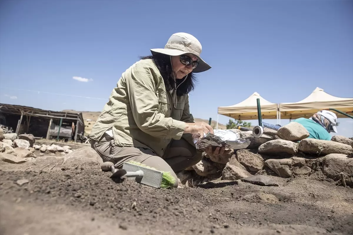 Tozkoparan Höyüğü\'nde Yeni Kazılar Başladı