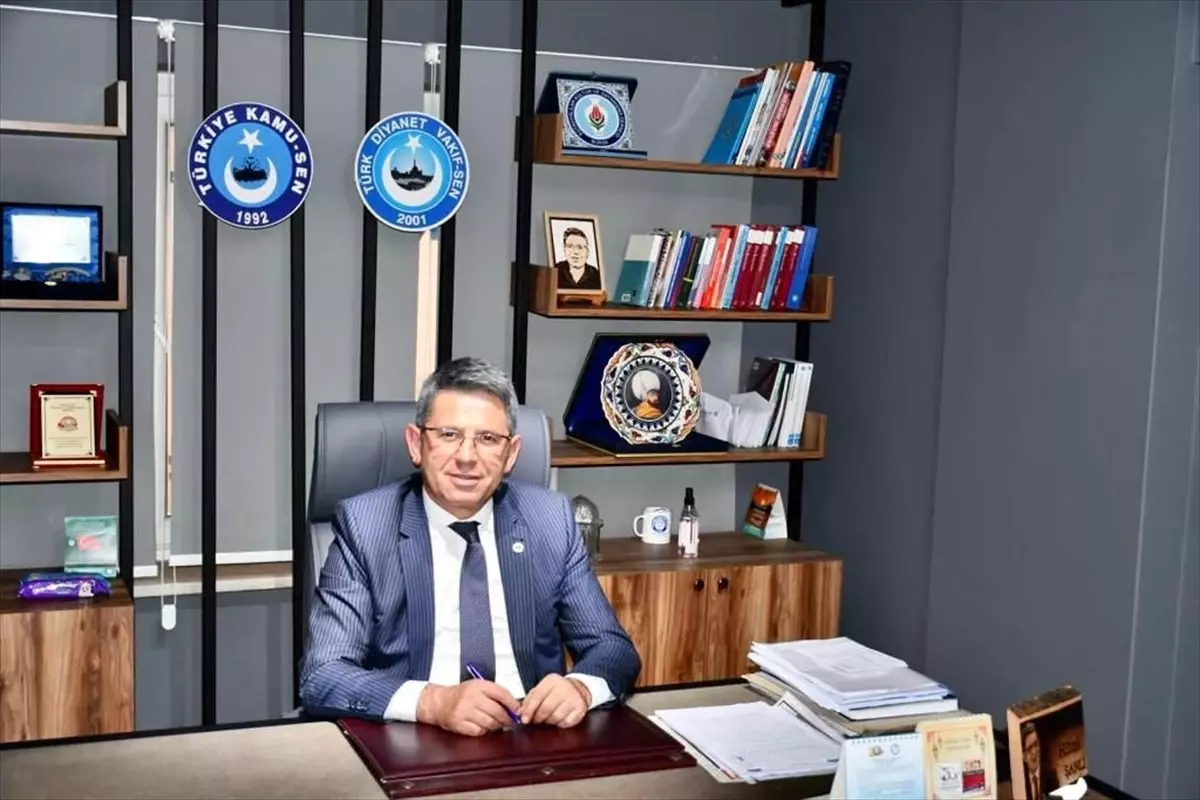 Cami Adabı İçin Uyarı