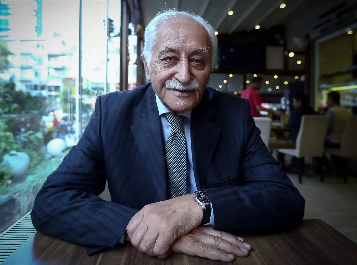 Türk Edebiyatının Ustası Yavuz Bülent Bakiler Vefat Etti