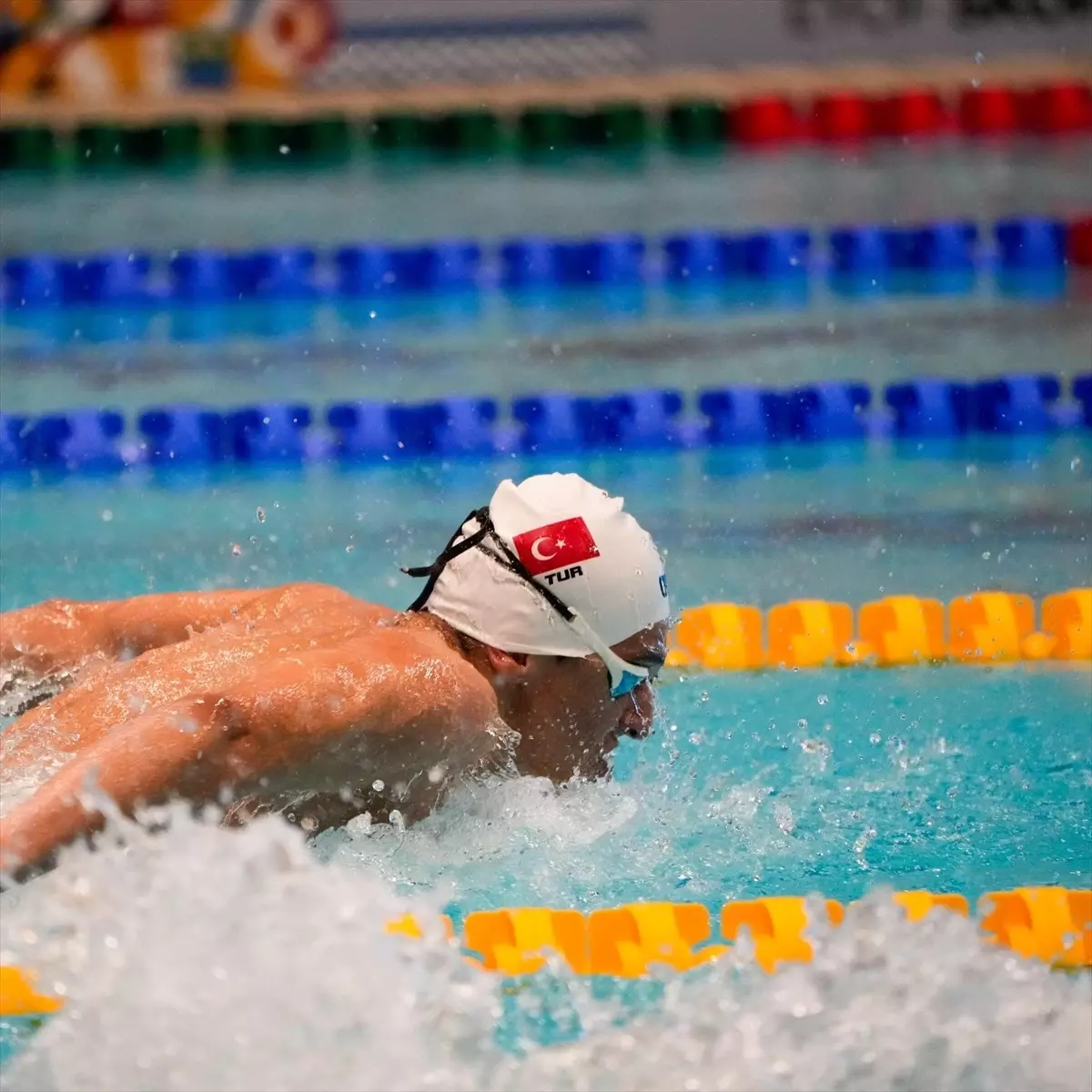 Türkiye 4x100 Metre Karışık Bayrakta Altın Madalya Kazandı