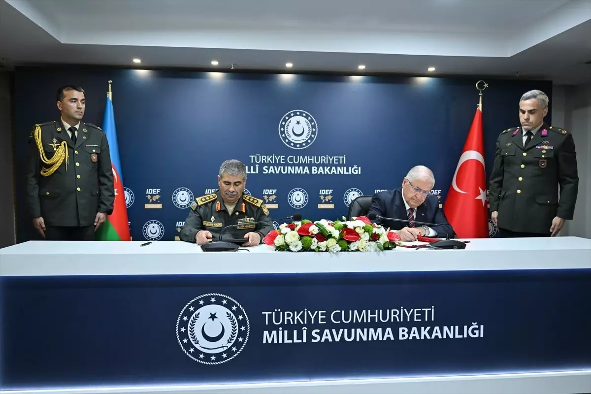 Türkiye ve Azerbaycan\'dan Askeri Mutabakat