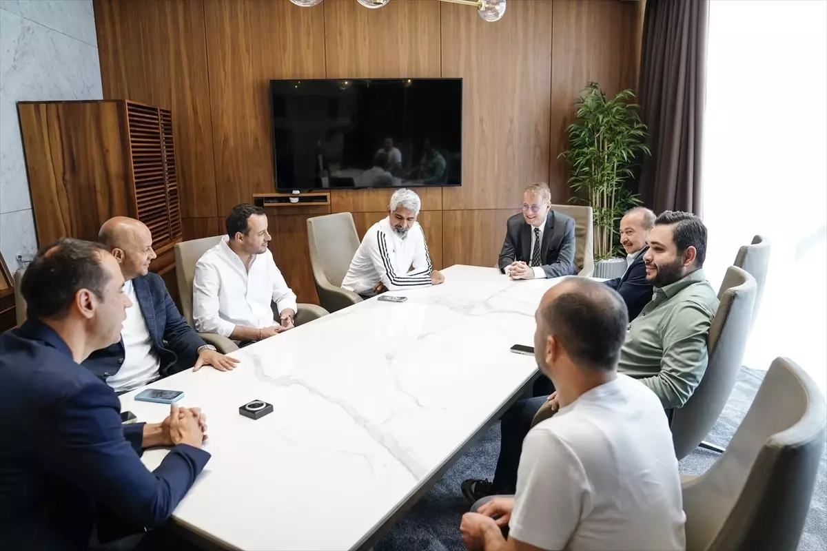 Büyükelçi Saygılı\'dan Gaziantep FK\'ya Ziyaret