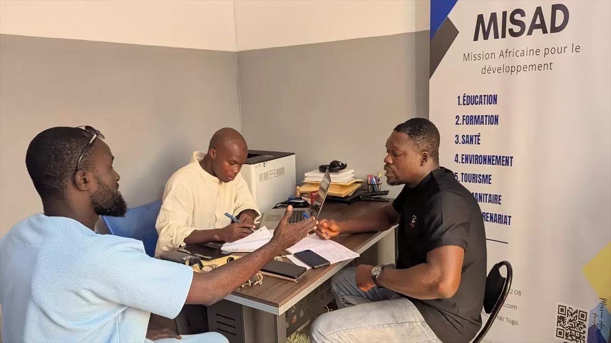 Togolu Kassa Türkiye\'den döndü, yardım gönüllüsü oldu