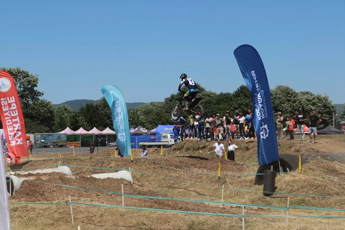 Süper Enduro Şampiyonası Kartepe\'de Başladı
