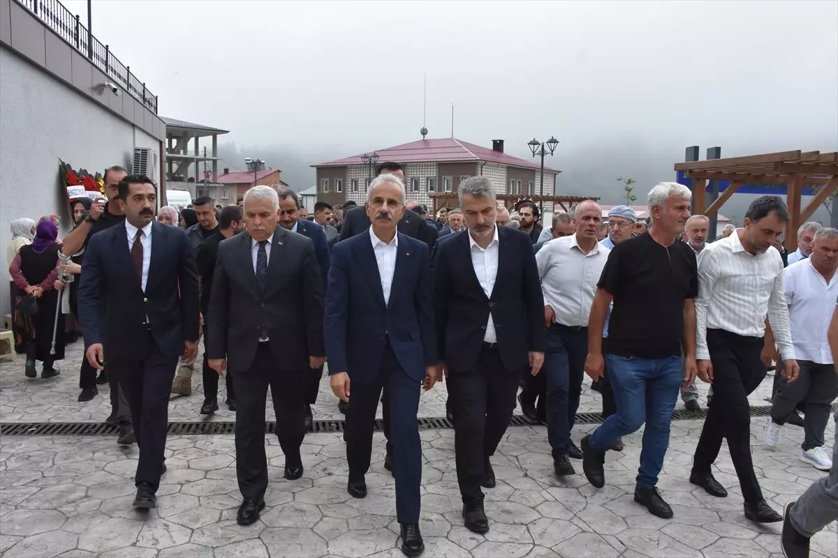 Bakan Uraloğlu, Cenaze Törenine Katıldı