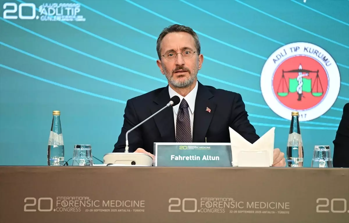 Uluslararası 20. Adli Tıp Günleri\'nde "Dünyada insan hakları ve bilirkişilik" konusu ele alındı