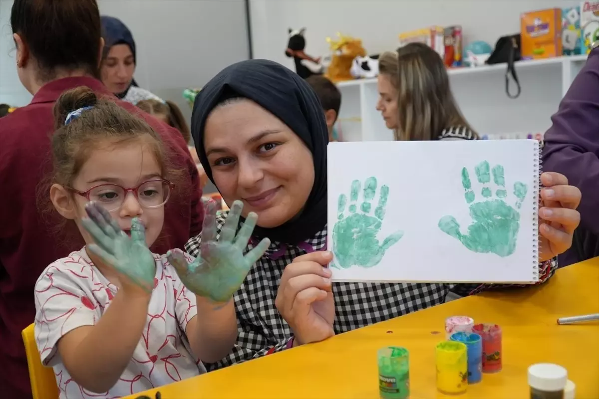 Ümraniye\'de Anne Çocuk Atölyeleri