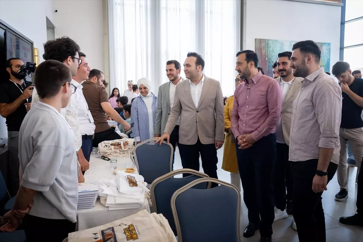 AK Parti\'den Üniversite Adaylarına Tercih Festivali