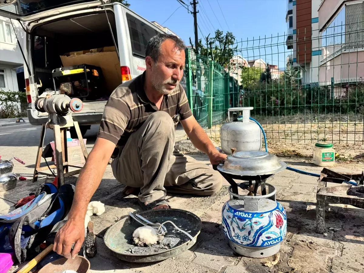 Edirne\'den Yola Çıkan Seyyar Kalaycılar