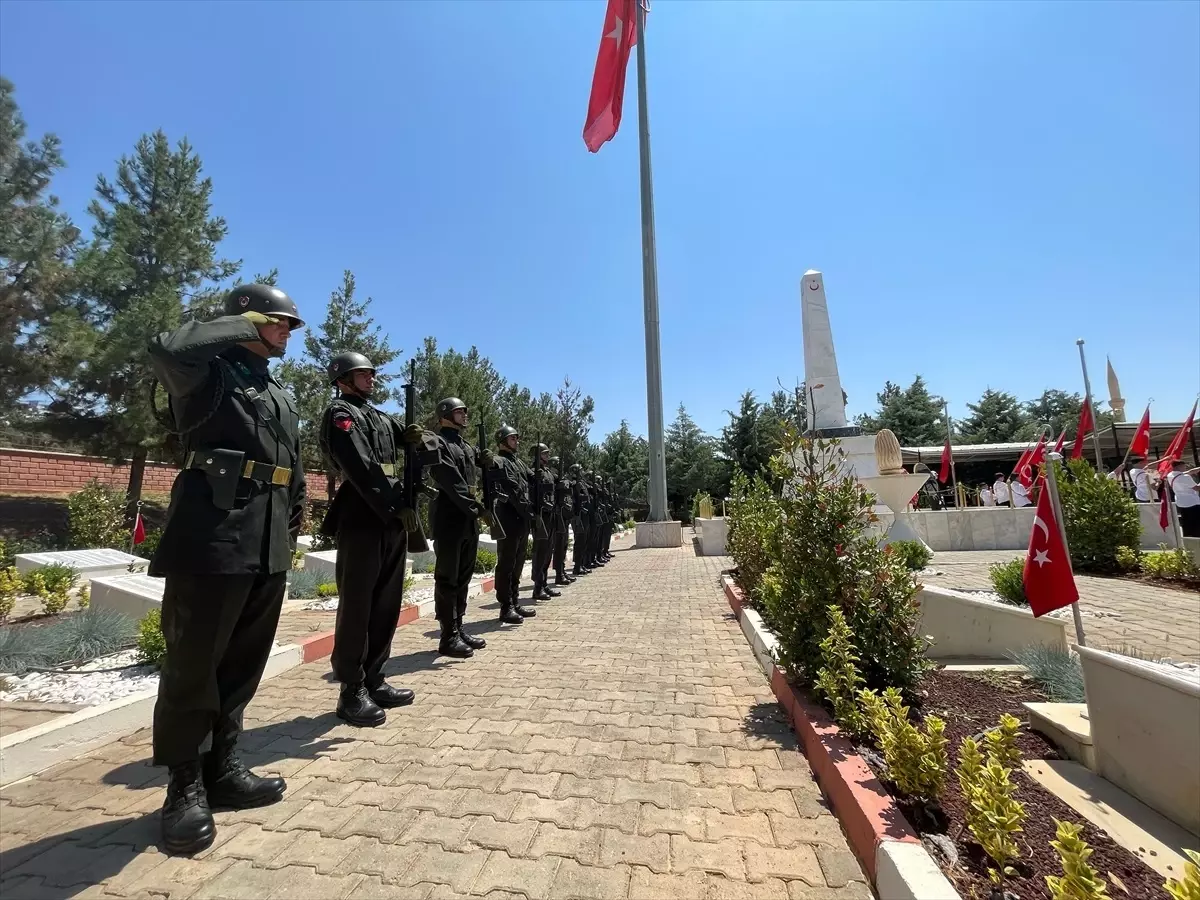 Urfa\'ya "Şanlı" ünvanı verilmesinin 41. yıl dönümü kutlandı