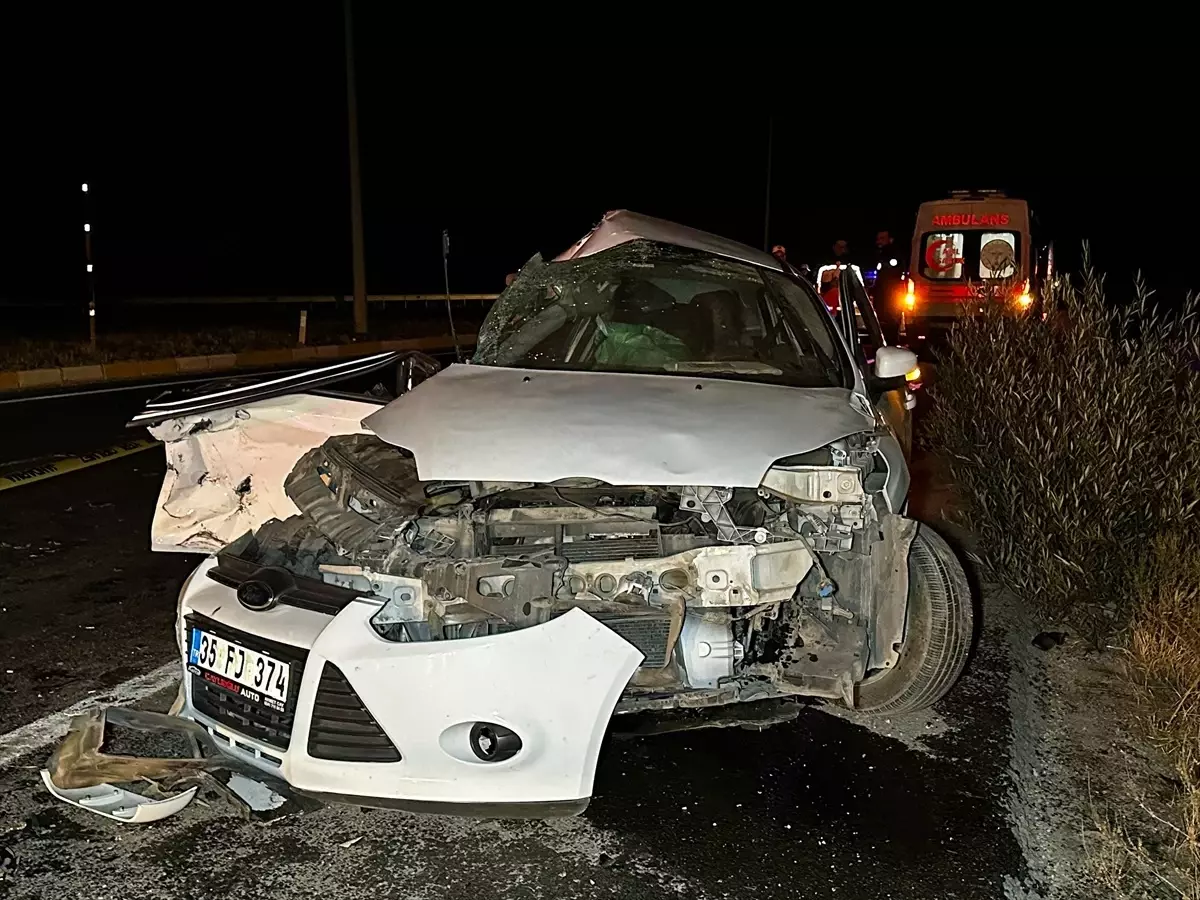 Uşak\'ta Trafik Kazası: 1 Ölü, 1 Yaralı