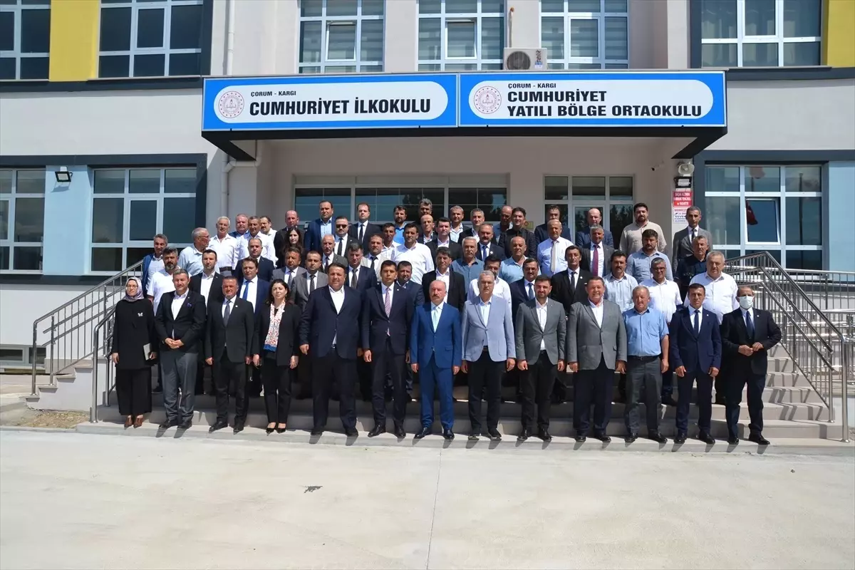 Vali Çalgan Kargı\'daki Okulları İnceledi