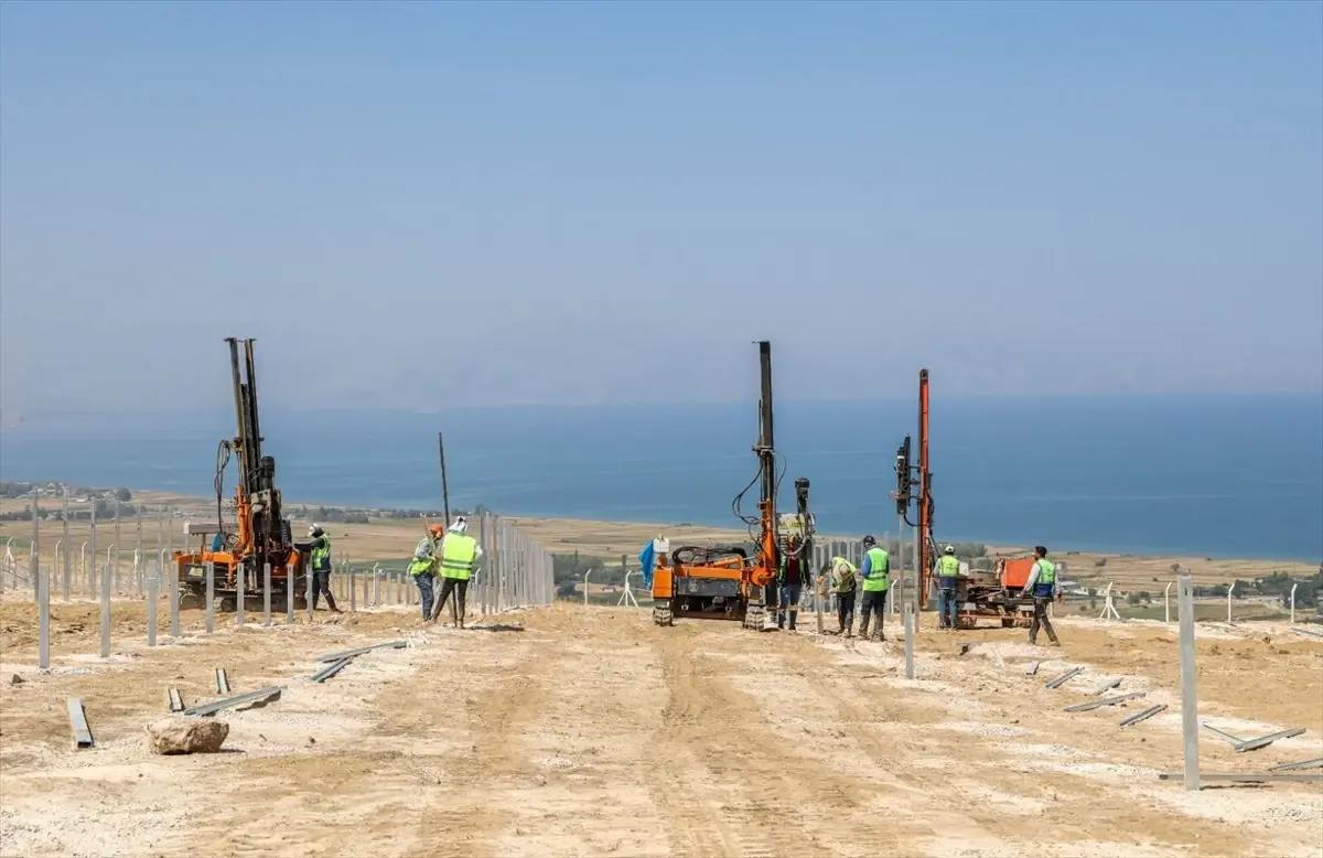 Van\'da Güneş Enerjisi Santrali Kuruluyor