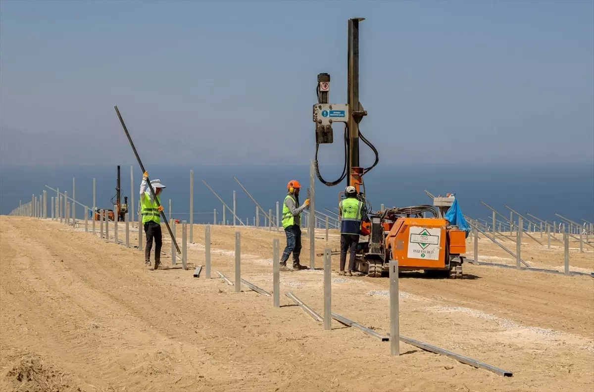 Van\'da Dev Güneş Enerjisi Santrali Kuruluyor