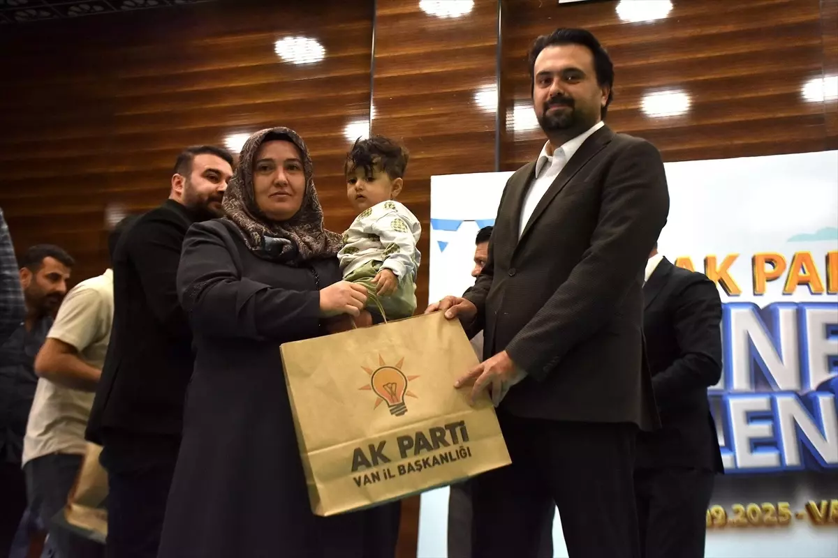 Van\'da 200 çocuk için sünnet şöleni düzenlendi