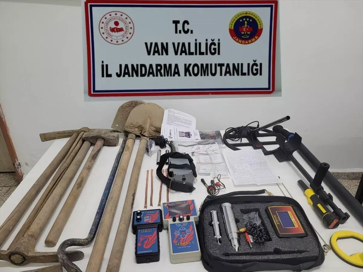 Van\'da Kaçakçılık Operasyonu: 60 Gözaltı