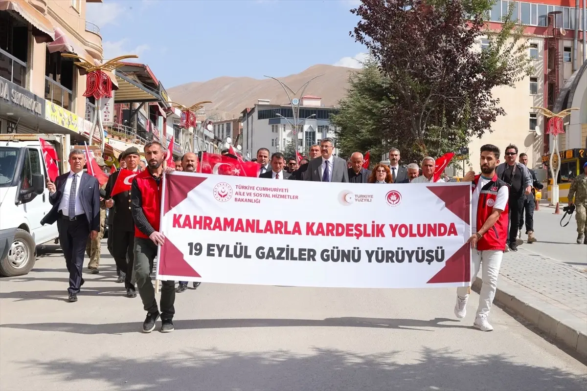 Van, Hakkari, Bitlis ve Muş\'ta Gaziler Günü kutlandı